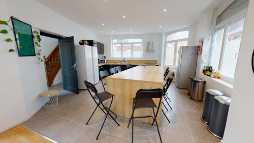 Room in Rue Jean Jaurès, Lille for 243 m² with 8 bedrooms - Gallery - 12