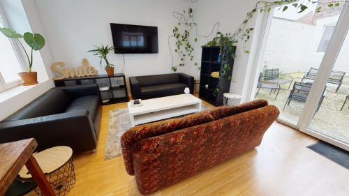 Room in Rue Jean Jaurès, Lille for 243 m² with 8 bedrooms
