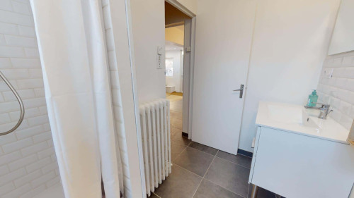 Room in Rue de Londres, Toulouse for 110 m² with 5 bedrooms - Gallery - 6