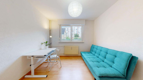 Room in Rue du Galtz, Colmar for 58 m² with 3 bedrooms