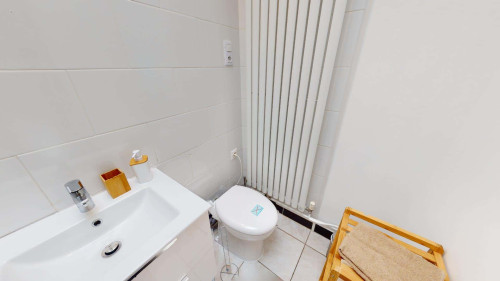 Room in Rue d'Austerlitz, Roubaix for 100 m² with 4 bedrooms - Gallery - 9