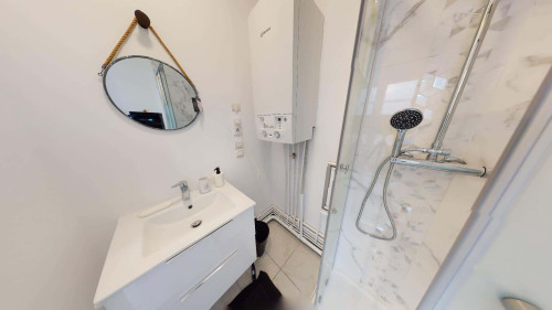 Room in Rue d'Austerlitz, Roubaix for 100 m² with 4 bedrooms - Gallery - 7