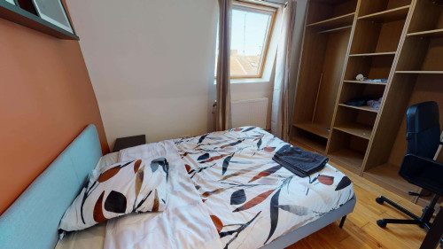 Room in Rue d'Austerlitz, Roubaix for 100 m² with 4 bedrooms - Gallery - 18