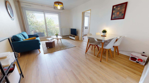 Room in Rue Ernest Renan, Vénissieux for 80 m² with 4 bedrooms - Gallery - 12