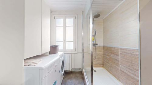 Room in Rue de La Campane, Avignon for 75 m² with 3 bedrooms - Gallery - 10