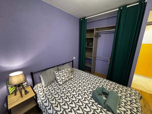 Room in Rue des Tournelles, Annemasse for 80 m² with 5 bedrooms
