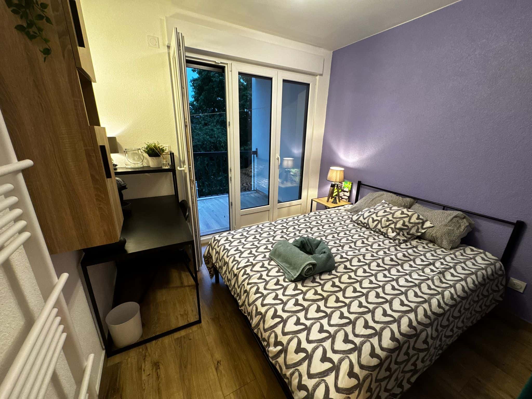 Room In Rue Des Tournelles, Annemasse For 80 M² With 5 Bedrooms - 1