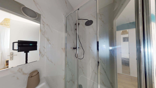 Room in Rue Auguste Renoir, Talence for 63 m² with 4 bedrooms - Gallery - 16