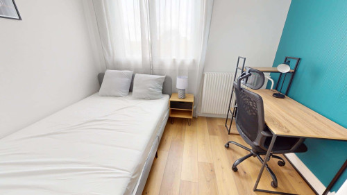 Room in Rue Auguste Renoir, Talence for 63 m² with 4 bedrooms - Gallery - 18