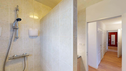 Room in Rue Frédéric Mistral, Rennes for 92 m² with 5 bedrooms - Gallery - 4