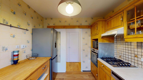 Room in Rue Frédéric Mistral, Rennes for 92 m² with 5 bedrooms - Gallery - 10