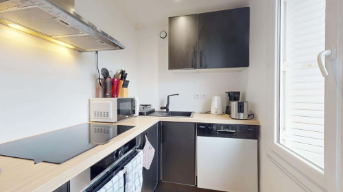 Room in Rue René, Villeurbanne for 72 m² with 4 bedrooms - Gallery - 5