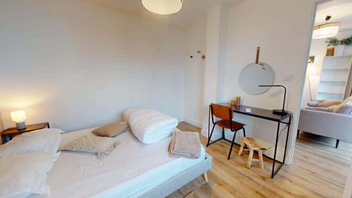 Room in Rue René, Villeurbanne for 72 m² with 4 bedrooms - Gallery - 16