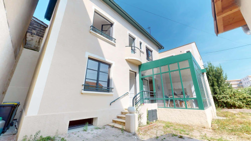 Room in Impasse Guillet, Villeurbanne for 260 m² with 12 bedrooms - Gallery - 9