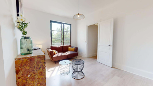 Room in Impasse Guillet, Villeurbanne for 260 m² with 12 bedrooms - Gallery - 10