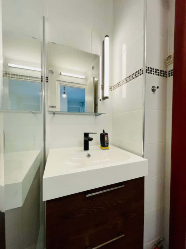 Room in Rue Clément Michut, Villeurbanne for 53 m² with 3 bedrooms - Gallery - 5