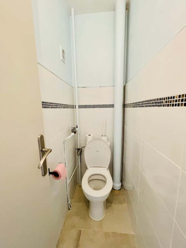 Room in Rue Clément Michut, Villeurbanne for 53 m² with 3 bedrooms