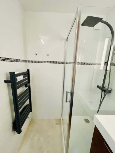 Room in Rue Clément Michut, Villeurbanne for 53 m² with 3 bedrooms - Gallery - 6