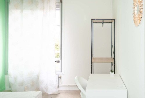 Room in Rue Vincent Van Gogh, Toulouse for 85 m² with 5 bedrooms