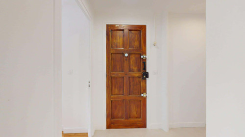 Room in Rue Paul Verlaine, Villeurbanne for 107 m² with 6 bedrooms