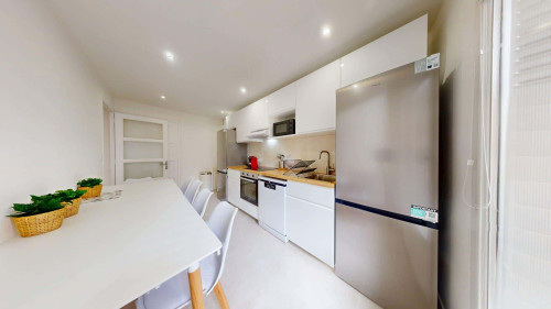 Room in Rue Paul Verlaine, Villeurbanne for 107 m² with 6 bedrooms - Gallery - 13