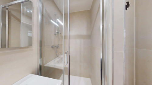 Room in Rue Paul Verlaine, Villeurbanne for 107 m² with 6 bedrooms - Gallery - 9