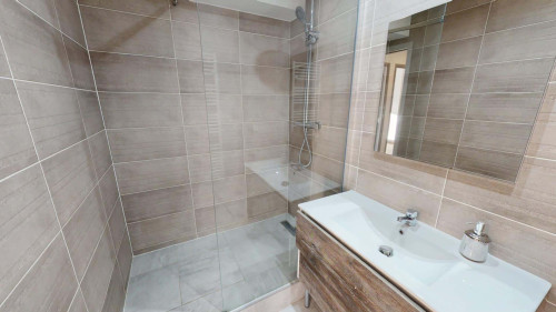 Room in Rue Jean Claude Perillat, Annemasse for 68 m² with 3 bedrooms - Gallery - 7