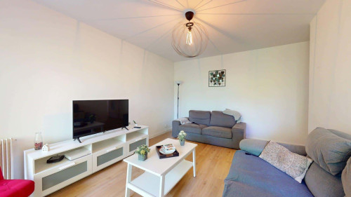 Room in Square du Haut Blosne, Rennes for 90 m² with 4 bedrooms - Gallery - 15