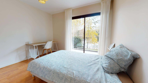 Room in Avenue Jean Perrot, Grenoble for 139 m² with 6 bedrooms - Gallery - 17