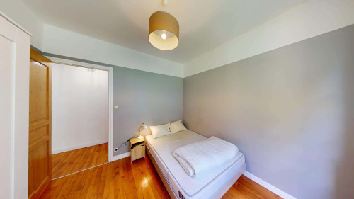 Room in Boulevard du Grand Cerf, Poitiers for 95 m² with 4 bedrooms