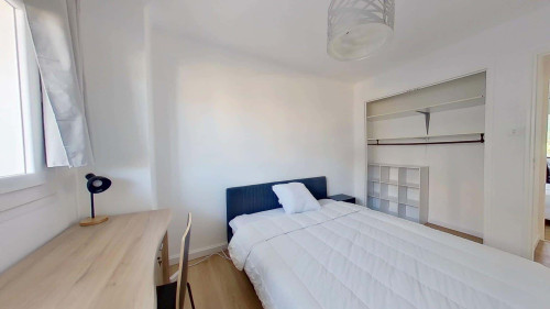 Room in Avenue Aristide Briand, Toulon for 67 m² with 3 bedrooms - Gallery - 22