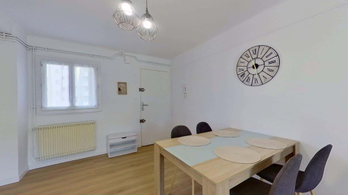 Room in Avenue Aristide Briand, Toulon for 67 m² with 3 bedrooms - Gallery - 16