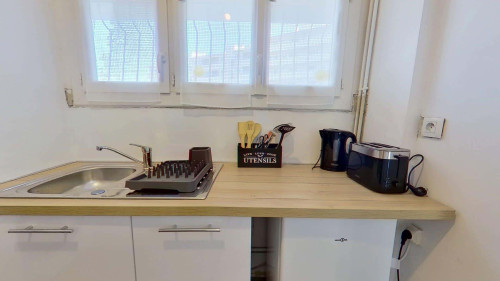 Room in Avenue Aristide Briand, Toulon for 67 m² with 3 bedrooms - Gallery - 11