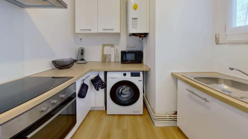 Room in Avenue Aristide Briand, Toulon for 67 m² with 3 bedrooms - Gallery - 9