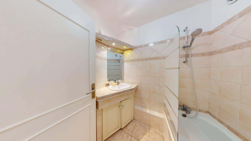 Room in Rue du Luizet, Villeurbanne for 78 m² with 4 bedrooms - Gallery - 13