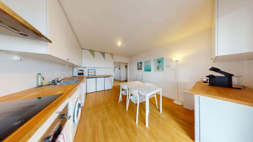 Room in Rue du Luizet, Villeurbanne for 78 m² with 4 bedrooms - Gallery - 8