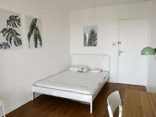 Room in Rue du Luizet, Villeurbanne for 78 m² with 4 bedrooms