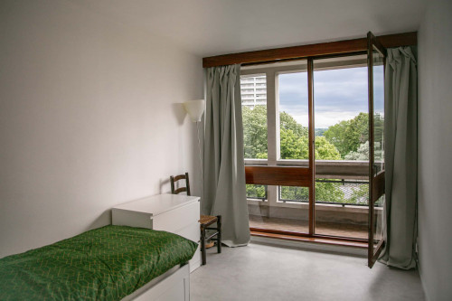 Room in Rue des Érables, Lyon for 84 m² with 3 bedrooms