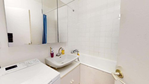 Room in Rue des Érables, Lyon for 84 m² with 3 bedrooms - Gallery - 2