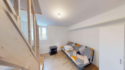 Room in Avenue des Nations Unies, Roubaix for 155 m² with 6 bedrooms