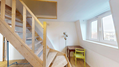 Room in Avenue des Nations Unies, Roubaix for 155 m² with 6 bedrooms