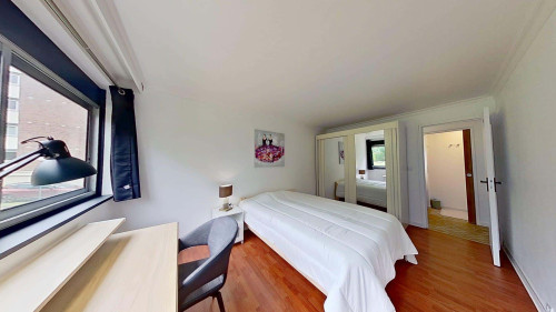 Room in Rue du 11 Novembre, Déville-lès-Rouen for 106 m² with 5 bedrooms