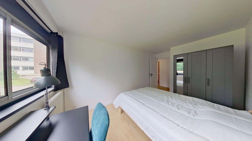 Room in Rue du 11 Novembre, Déville-lès-Rouen for 106 m² with 5 bedrooms