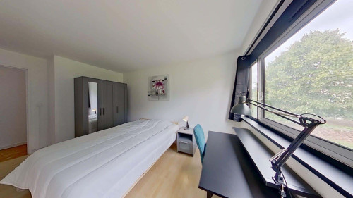 Room in Rue du 11 Novembre, Déville-lès-Rouen for 106 m² with 5 bedrooms