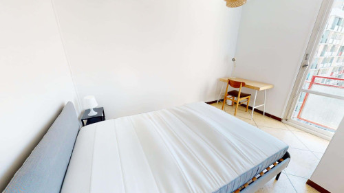 Room in Boulevard de la Révolution, Marseille for 74 m² with 5 bedrooms
