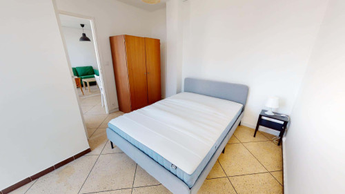 Room in Boulevard de la Révolution, Marseille for 74 m² with 5 bedrooms