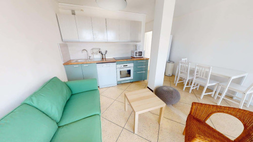 Room in Boulevard de la Révolution, Marseille for 74 m² with 5 bedrooms - Gallery - 4