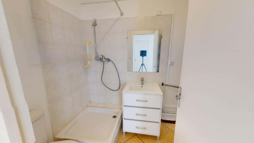 Room in Boulevard de la Révolution, Marseille for 74 m² with 5 bedrooms - Gallery - 9
