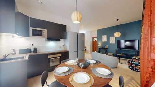 Room in Rue Manescau, Pau for 96 m² with 5 bedrooms - Gallery - 11