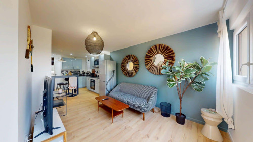 Room in Avenue du Pontet, Pessac for 77 m² with 4 bedrooms